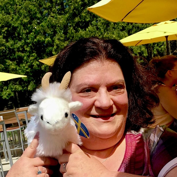 Meet your Posher, Kristen - Picture 5 of 10